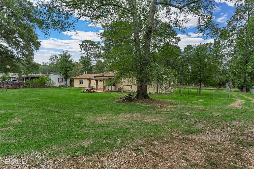 205 Lincoln Avenue, Haughton, LA 71037