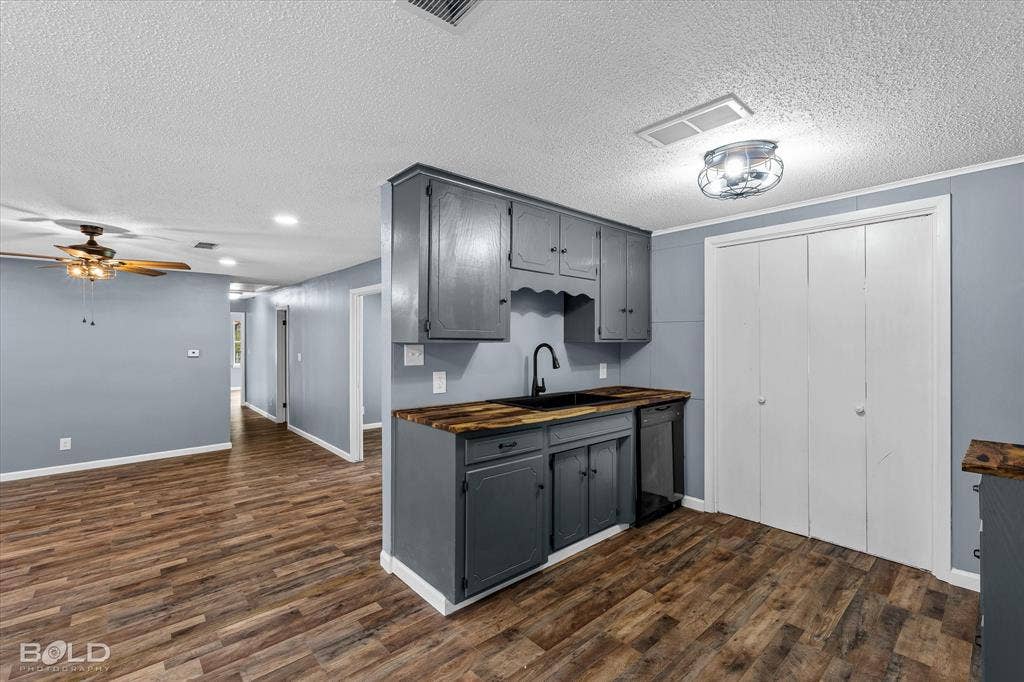 205 Lincoln Avenue, Haughton, LA 71037