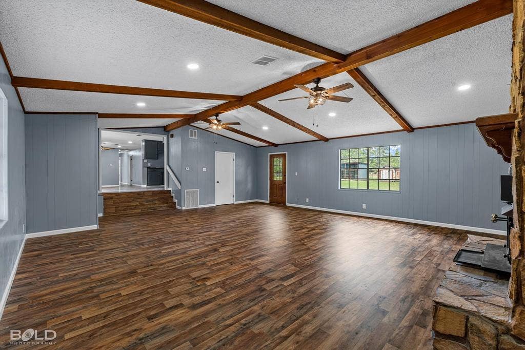 205 Lincoln Avenue, Haughton, LA 71037