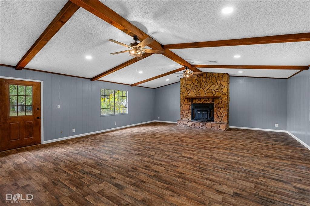 205 Lincoln Avenue, Haughton, LA 71037