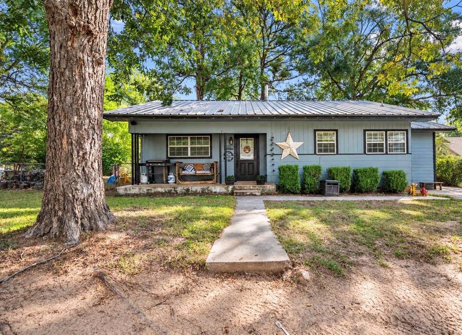 Property photo for 502 Central Avenue, Quitman, TX
