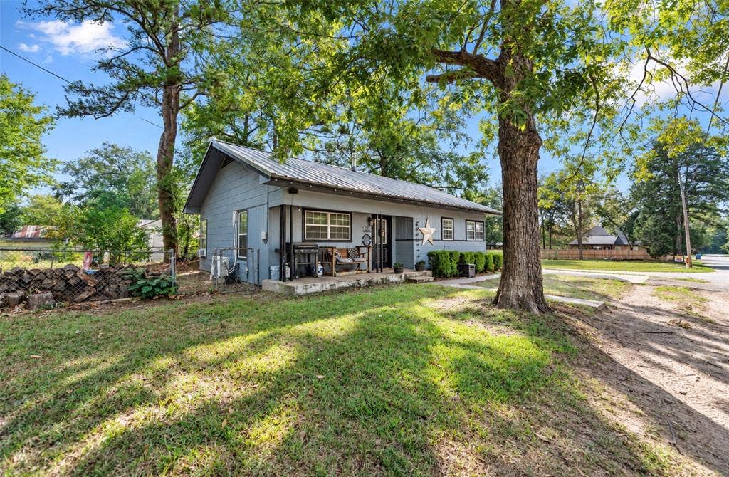 502 Central Avenue, Quitman, TX 75783