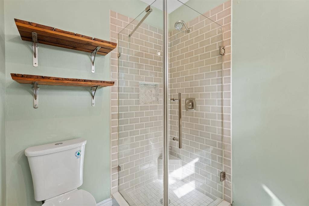 2861 W 9th Street, Dallas, TX 75211 2861 W 9th Street, Dallas, TX 75211