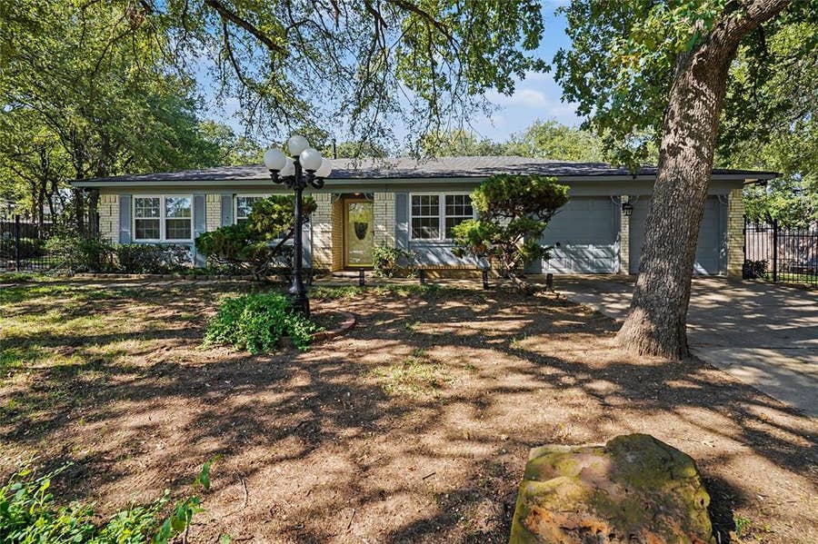 Property photo for 7117 Lowery Lane, North Richland Hills, TX