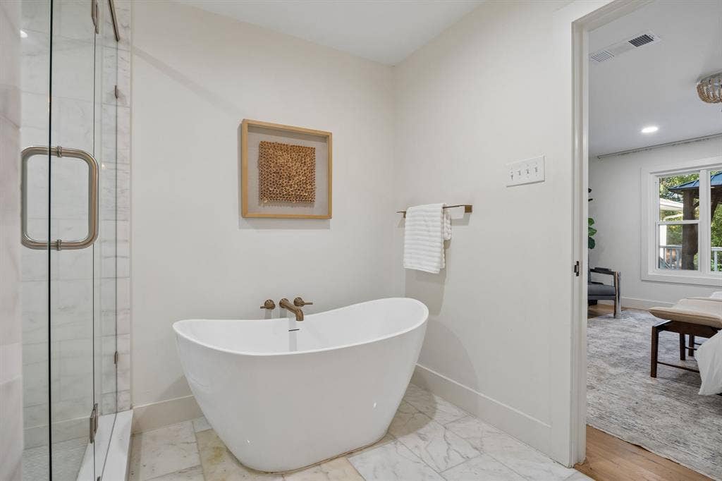 6905 Wabash Circle, Dallas, TX 75214 6905 Wabash Circle, Dallas, TX 75214