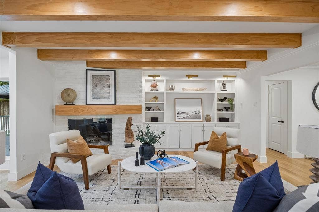 6905 Wabash Circle, Dallas, TX 75214 6905 Wabash Circle, Dallas, TX 75214