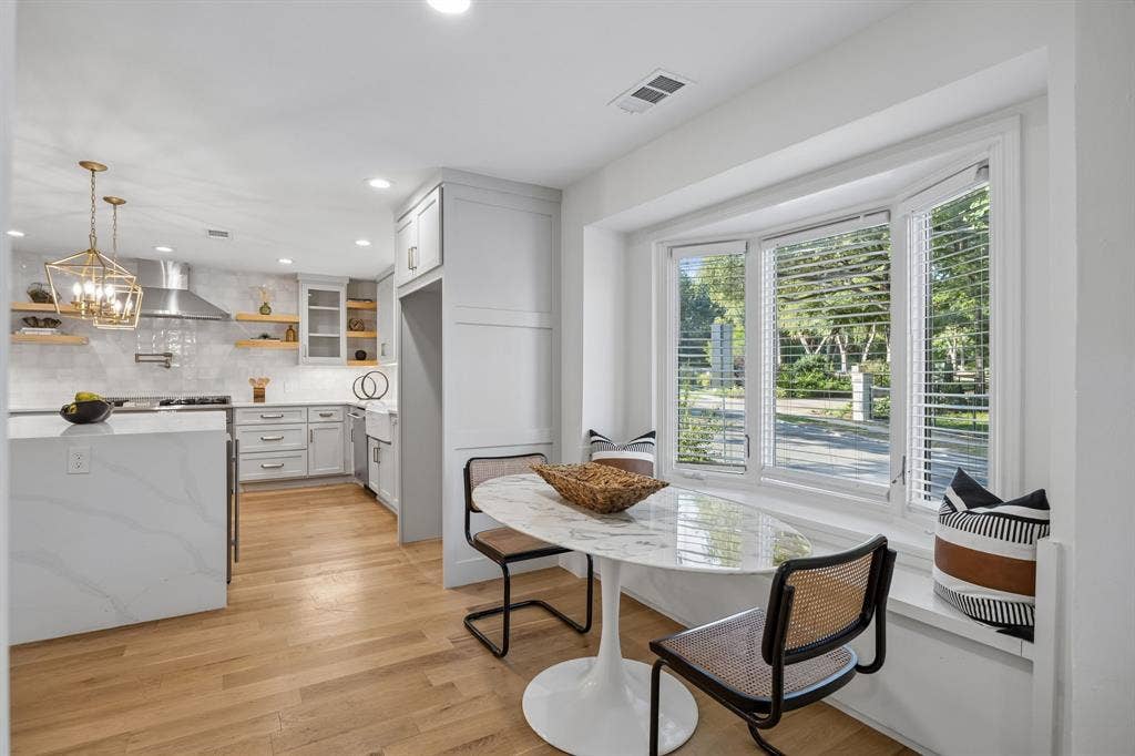6905 Wabash Circle, Dallas, TX 75214 6905 Wabash Circle, Dallas, TX 75214