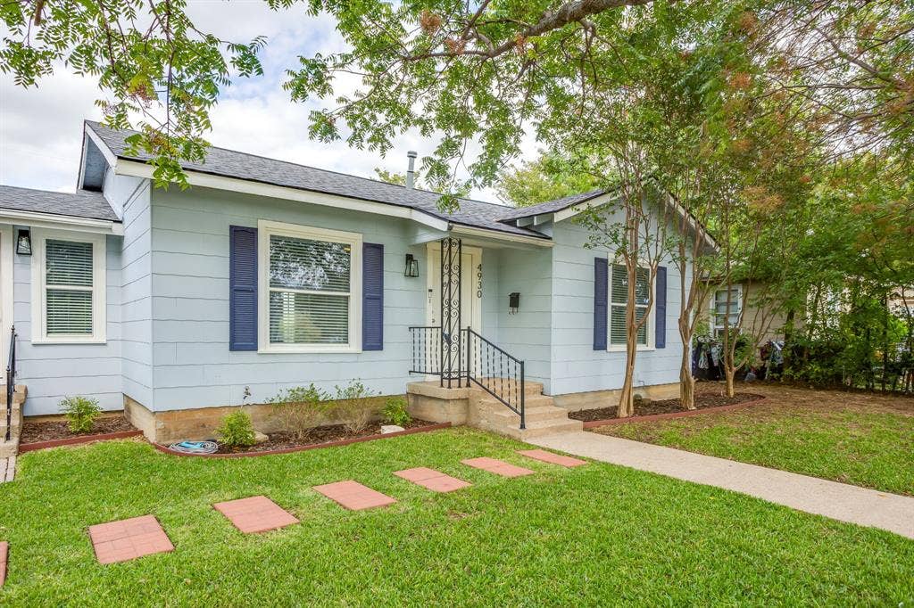 4930 Donnelly Avenue, Fort Worth, TX 76107