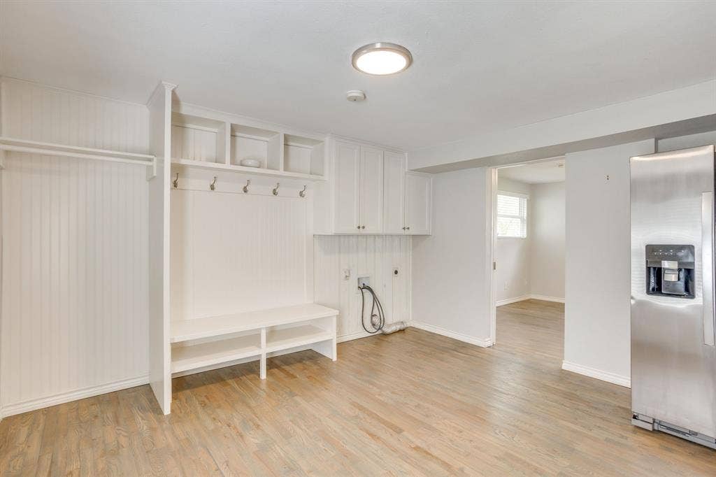 4930 Donnelly Avenue, Fort Worth, TX 76107