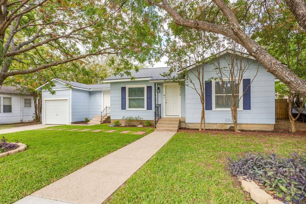 4930 Donnelly Avenue, Fort Worth, TX 76107