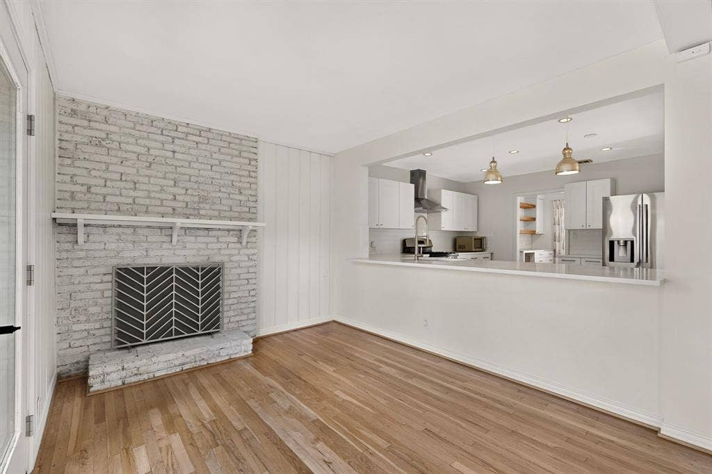 455 Hambrick Road, Dallas, TX 75218 455 Hambrick Road, Dallas, TX 75218