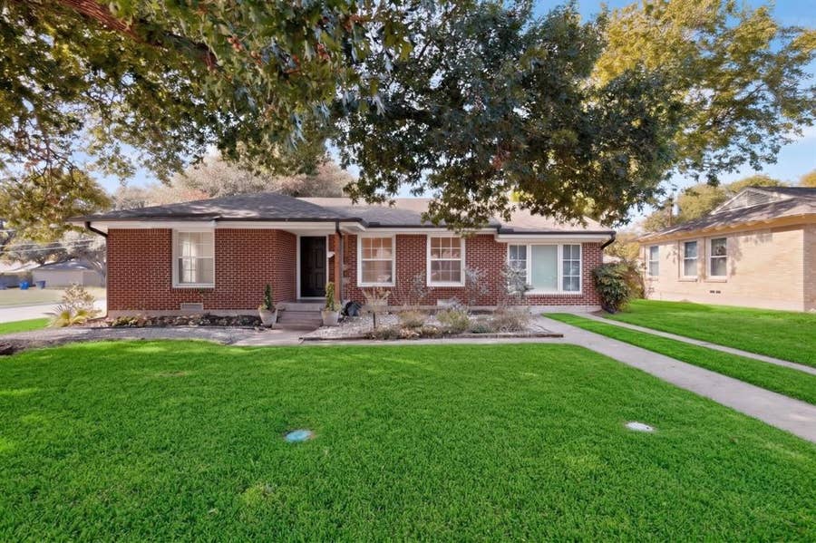 Property photo for 455 Hambrick Road, Dallas, TX