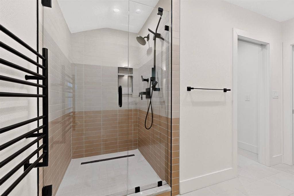 455 Hambrick Road, Dallas, TX 75218 455 Hambrick Road, Dallas, TX 75218