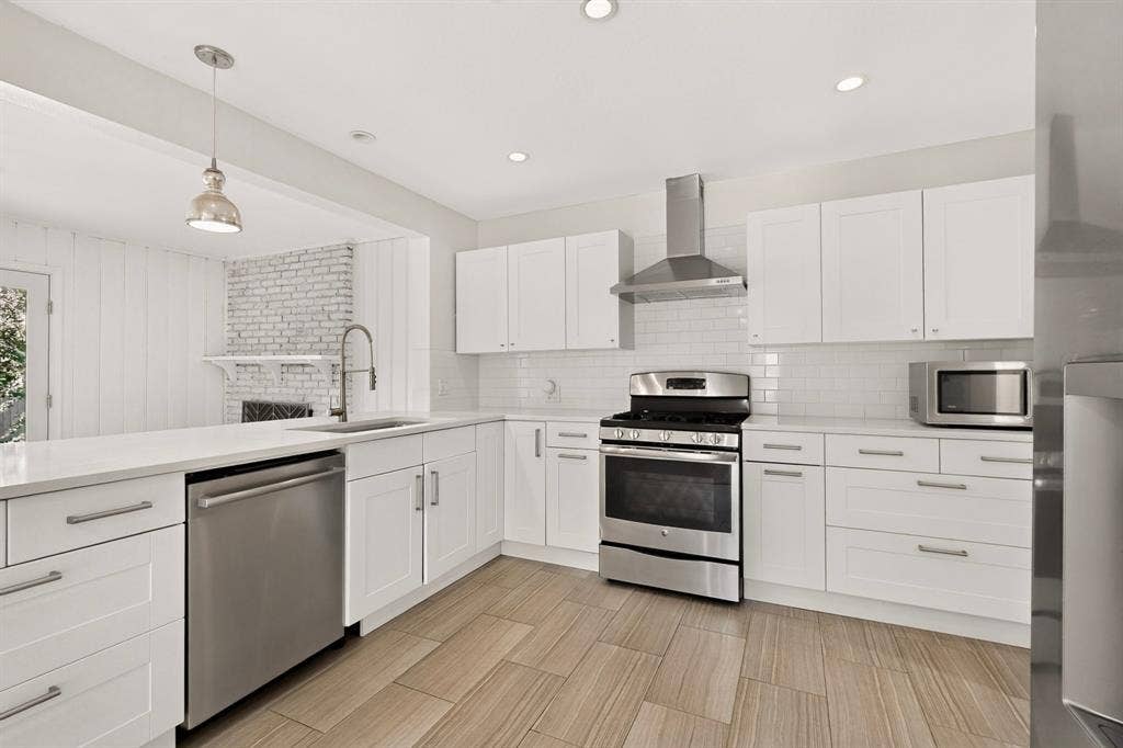 455 Hambrick Road, Dallas, TX 75218 455 Hambrick Road, Dallas, TX 75218