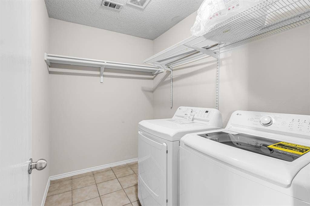 9921 Carter Drive, McKinney, TX 75072 9921 Carter Drive, McKinney, TX 75072