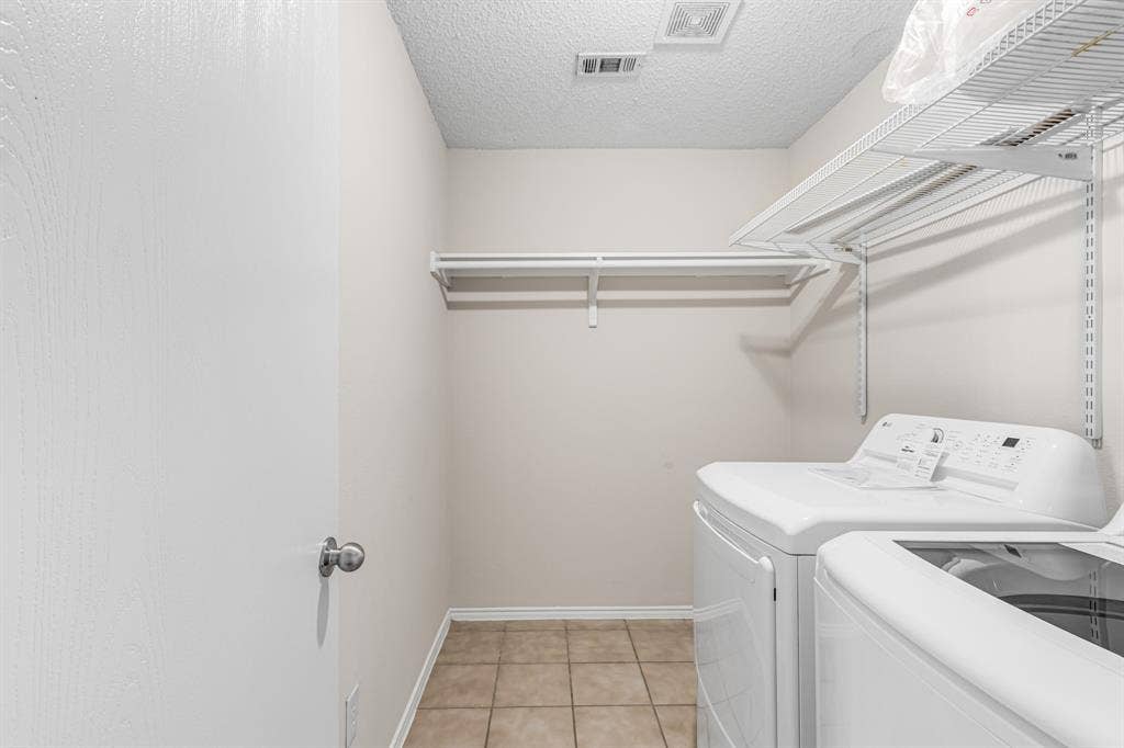 9921 Carter Drive, McKinney, TX 75072 9921 Carter Drive, McKinney, TX 75072