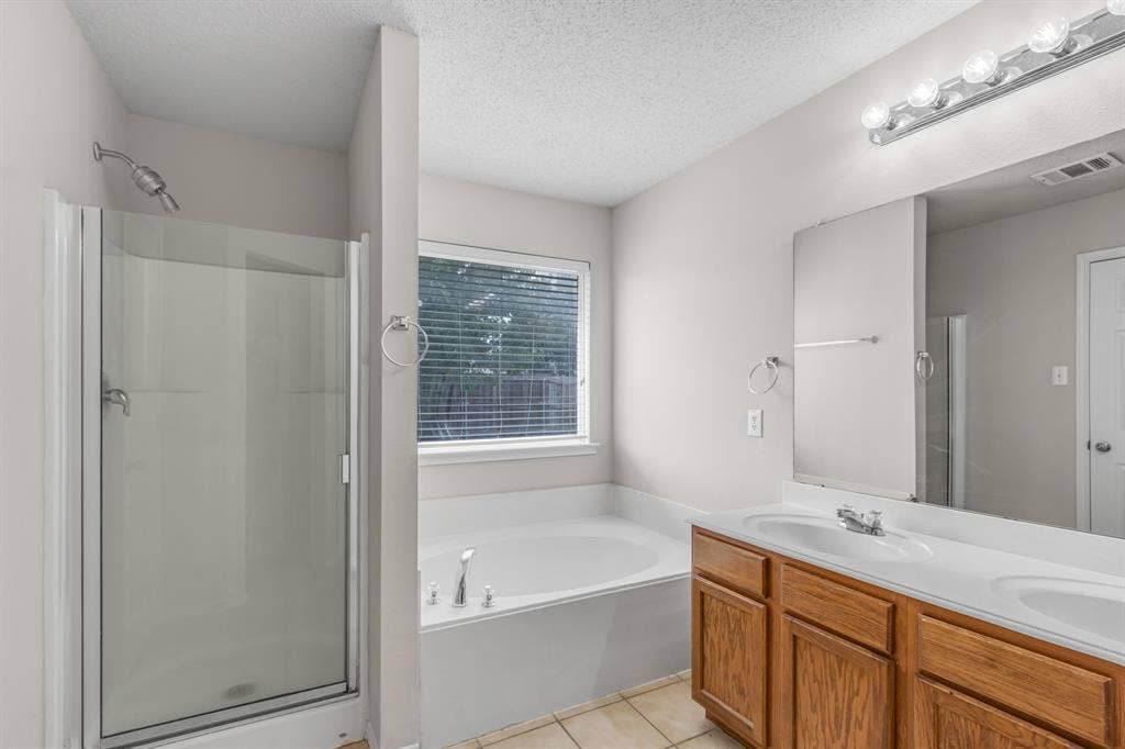9921 Carter Drive, McKinney, TX 75072 9921 Carter Drive, McKinney, TX 75072