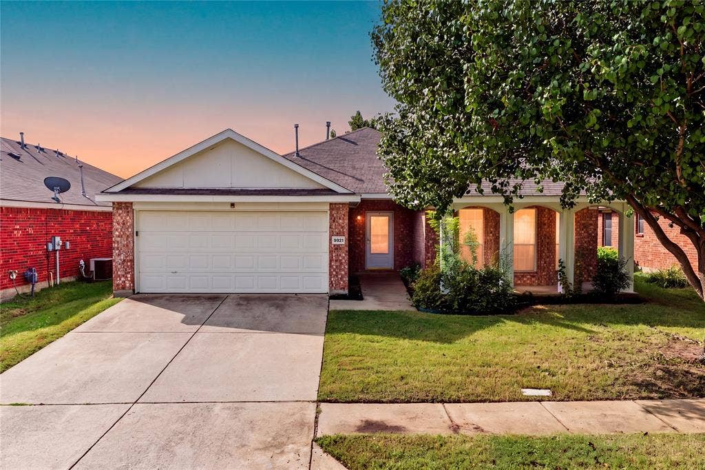 9921 Carter Drive, McKinney, TX 75072 9921 Carter Drive, McKinney, TX 75072