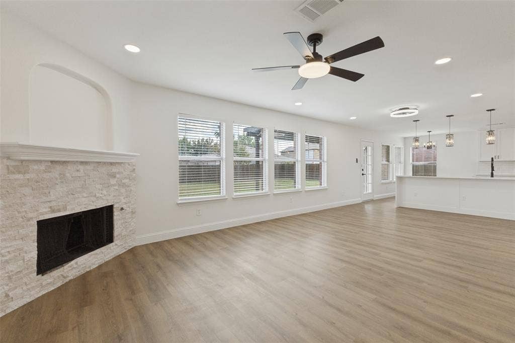4510 Lake Haven Drive, Rowlett, TX 75088 4510 Lake Haven Drive, Rowlett, TX 75088