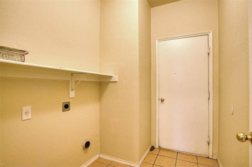 2321 Dalhart Trail, McKinney, TX 75072 2321 Dalhart Trail, McKinney, TX 75072