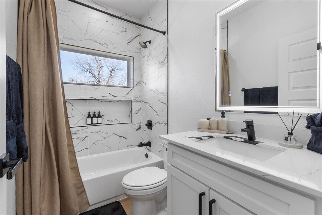 1509 S Barry Avenue, Dallas, TX 75223