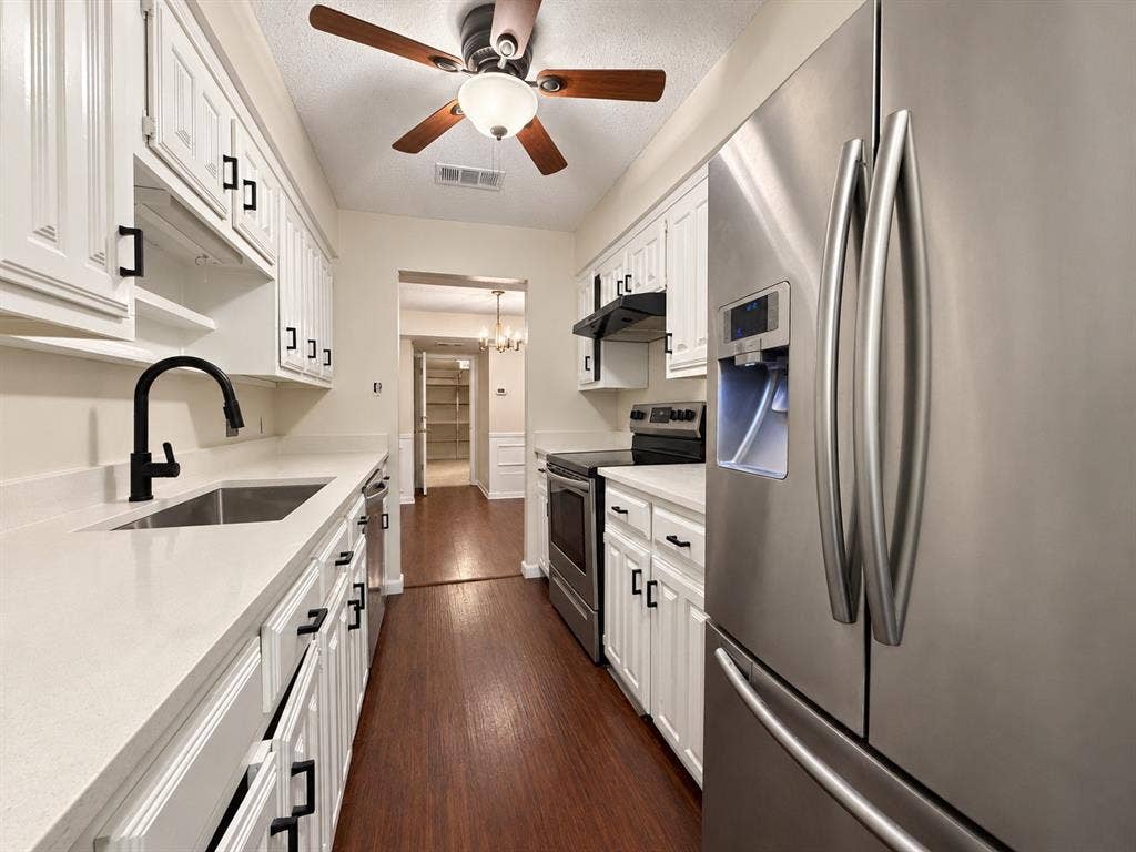 219 Mccarley Place, McKinney, TX 75071 219 Mccarley Place, McKinney, TX 75071