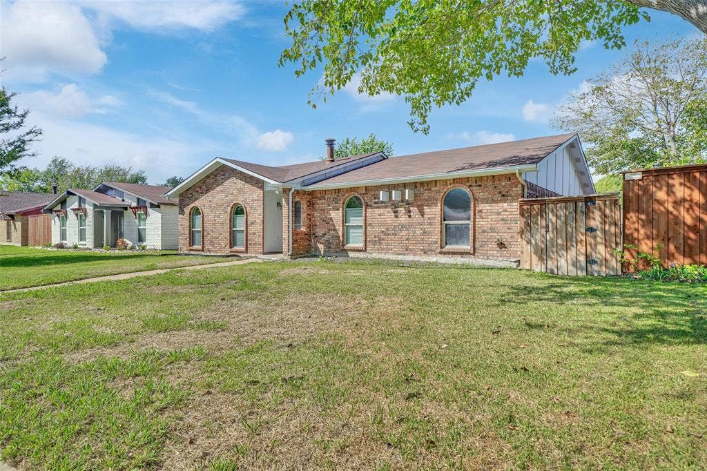 1525 Meandering Way, Garland, TX 75040 1525 Meandering Way, Garland, TX 75040