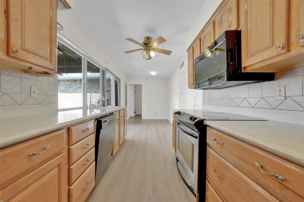 1525 Meandering Way, Garland, TX 75040 1525 Meandering Way, Garland, TX 75040