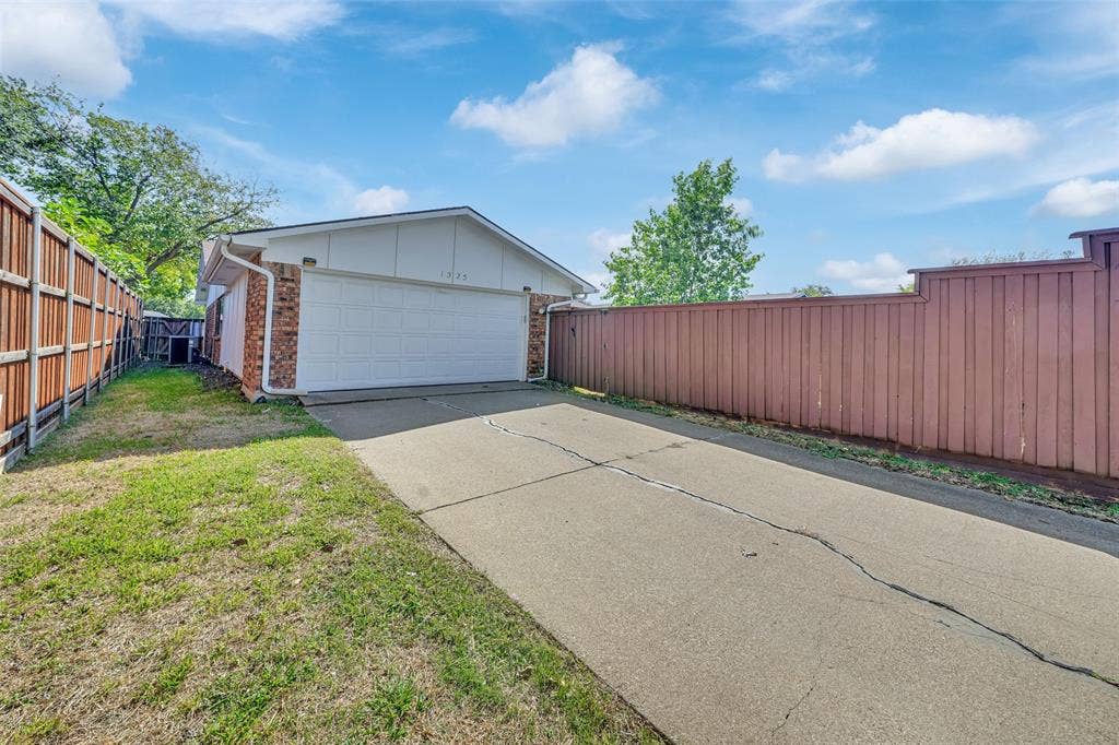 1525 Meandering Way, Garland, TX 75040 1525 Meandering Way, Garland, TX 75040