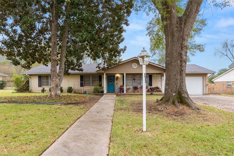 Property photo for 2510 S Wychelm Drive, Kilgore, TX