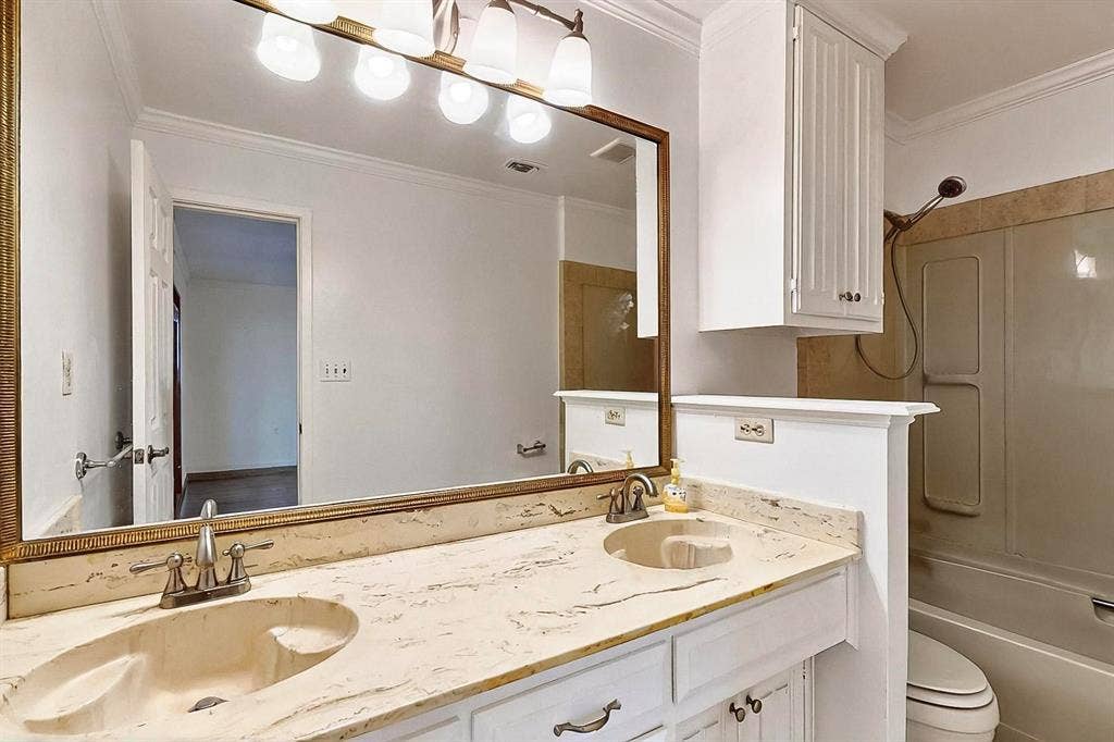 691 Rose garden Drive, McKinney, TX 75072 691 Rose garden Drive, McKinney, TX 75072