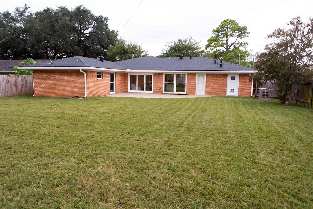 1521 Captain Shreve Drive, Shreveport, LA 71105 1521 Captain Shreve Drive, Shreveport, LA 71105