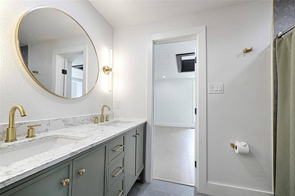2909 Pacific Court, Irving, TX 75062