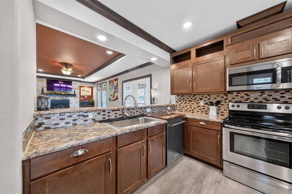 21138 CR 4202, Chandler, TX 75758 21138 CR 4202, Chandler, TX 75758
