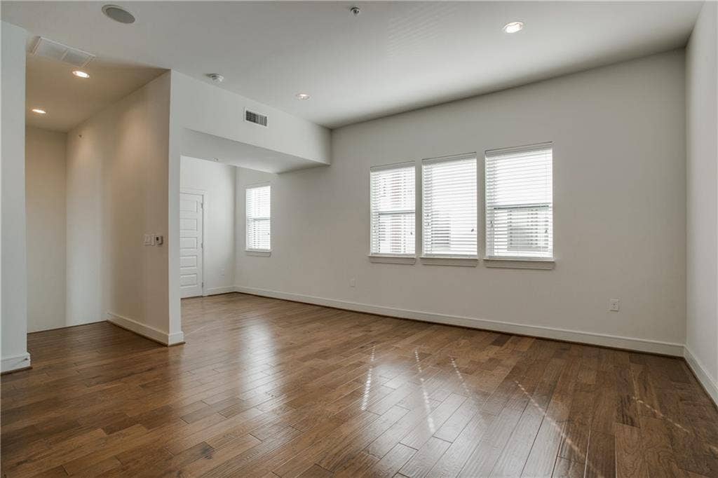 2525 State Street, #1117, Dallas, TX 75201 2525 State Street, #1117, Dallas, TX 75201