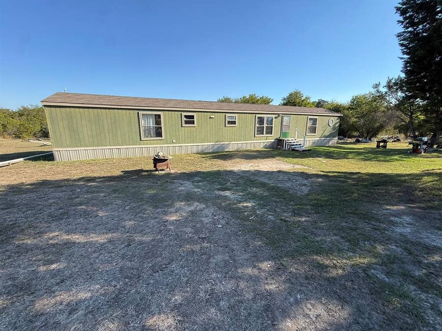 Property photo for 925 Sunset Acres Court, Granbury, TX