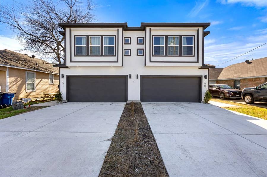 Property photo for 1509 / 1511 S Barry Avenue, Dallas, TX
