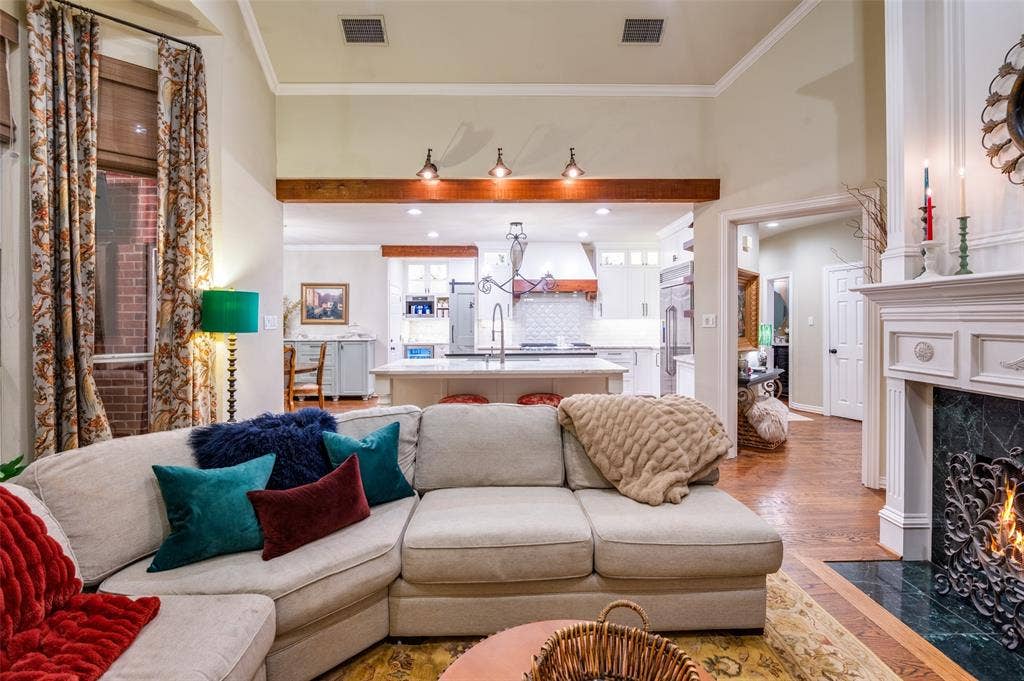 5801 Broadmoor Drive, Plano, TX 75093 5801 Broadmoor Drive, Plano, TX 75093