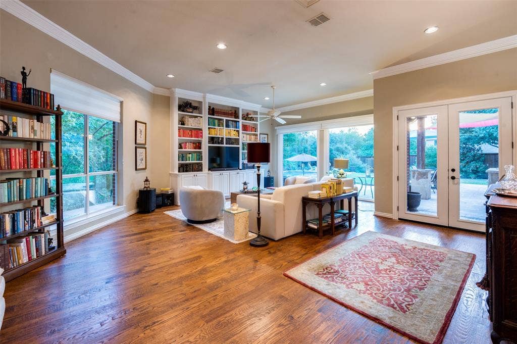 5801 Broadmoor Drive, Plano, TX 75093 5801 Broadmoor Drive, Plano, TX 75093