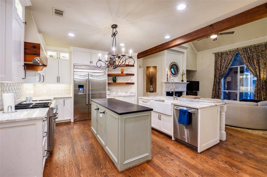5801 Broadmoor Drive, Plano, TX 75093 5801 Broadmoor Drive, Plano, TX 75093