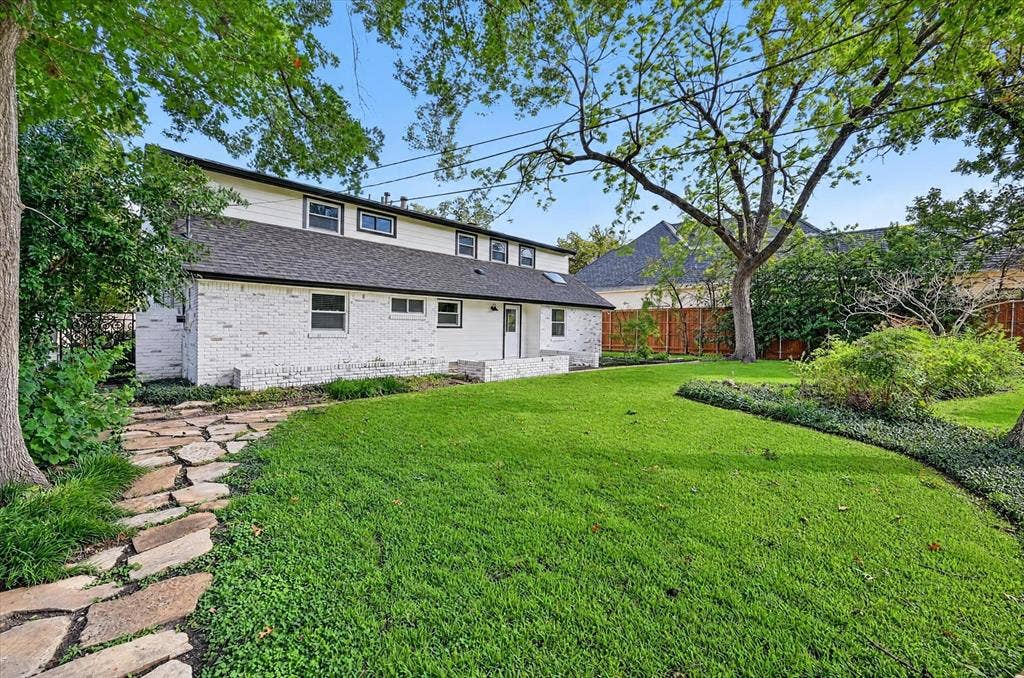 4105 Hartwood Drive, Fort Worth, TX 76109