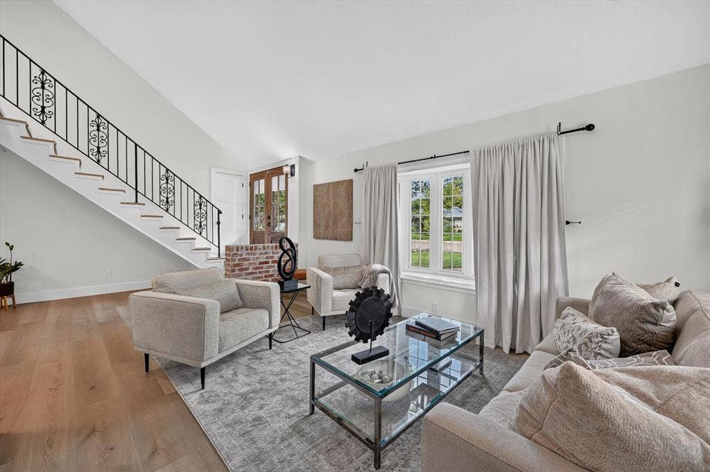 4105 Hartwood Drive, Fort Worth, TX 76109