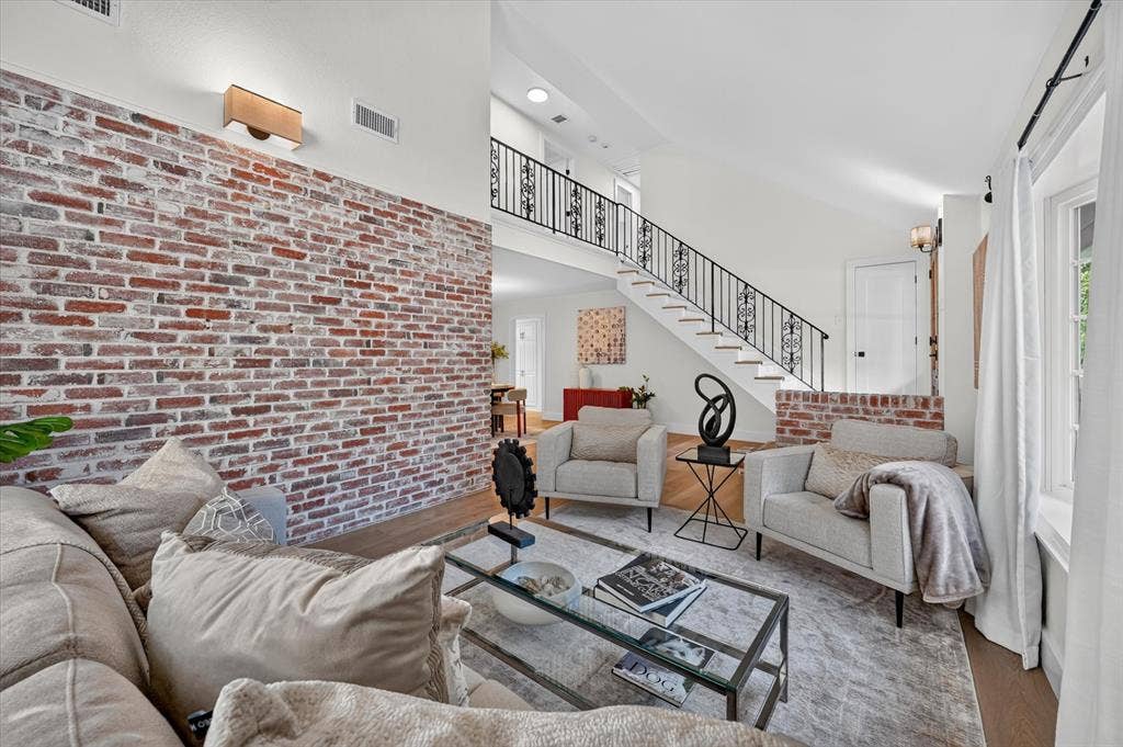 4105 Hartwood Drive, Fort Worth, TX 76109