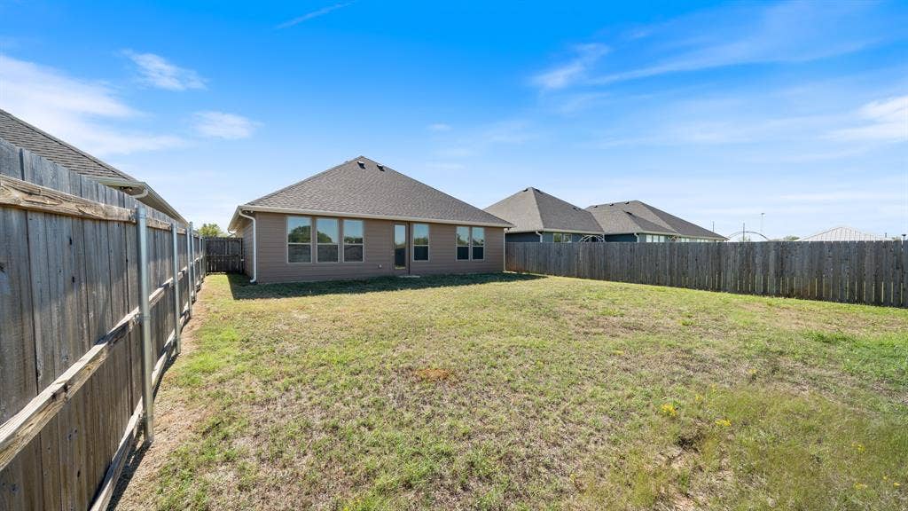 347 Preston Road, Mabank, TX 75147