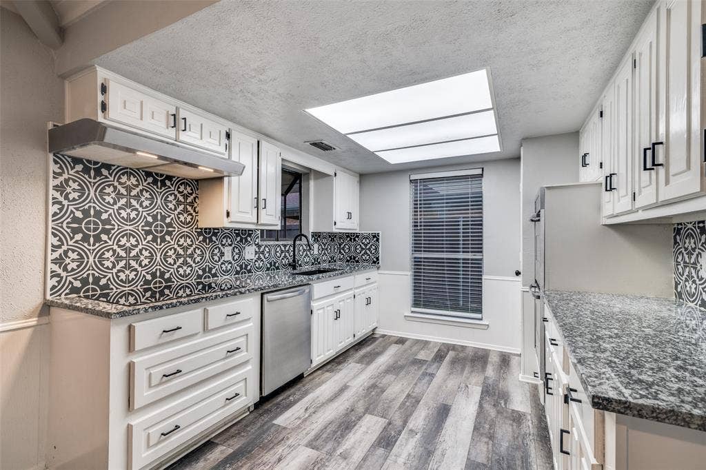 411 Fireside Drive, Richardson, TX 75081 Updated Kitchen