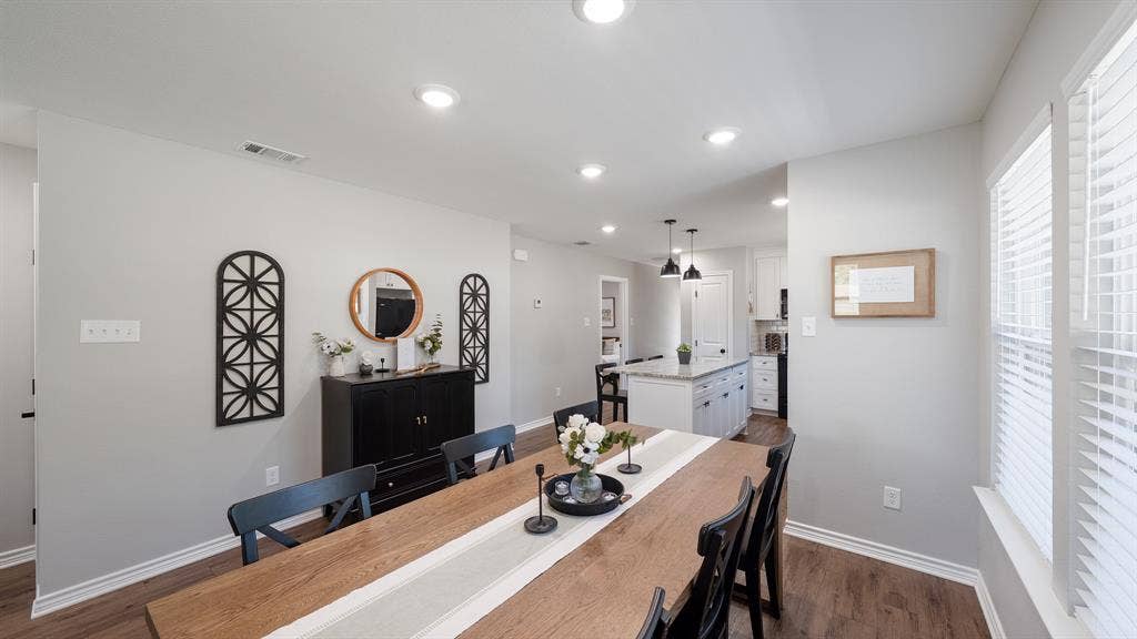 128 Crestwood Drive, Mabank, TX 75156