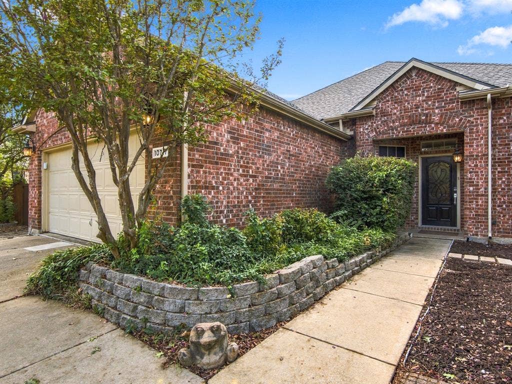 10717 Wolfcreek Lane, Rowlett, TX 75089 10717 Wolfcreek Lane, Rowlett, TX 75089