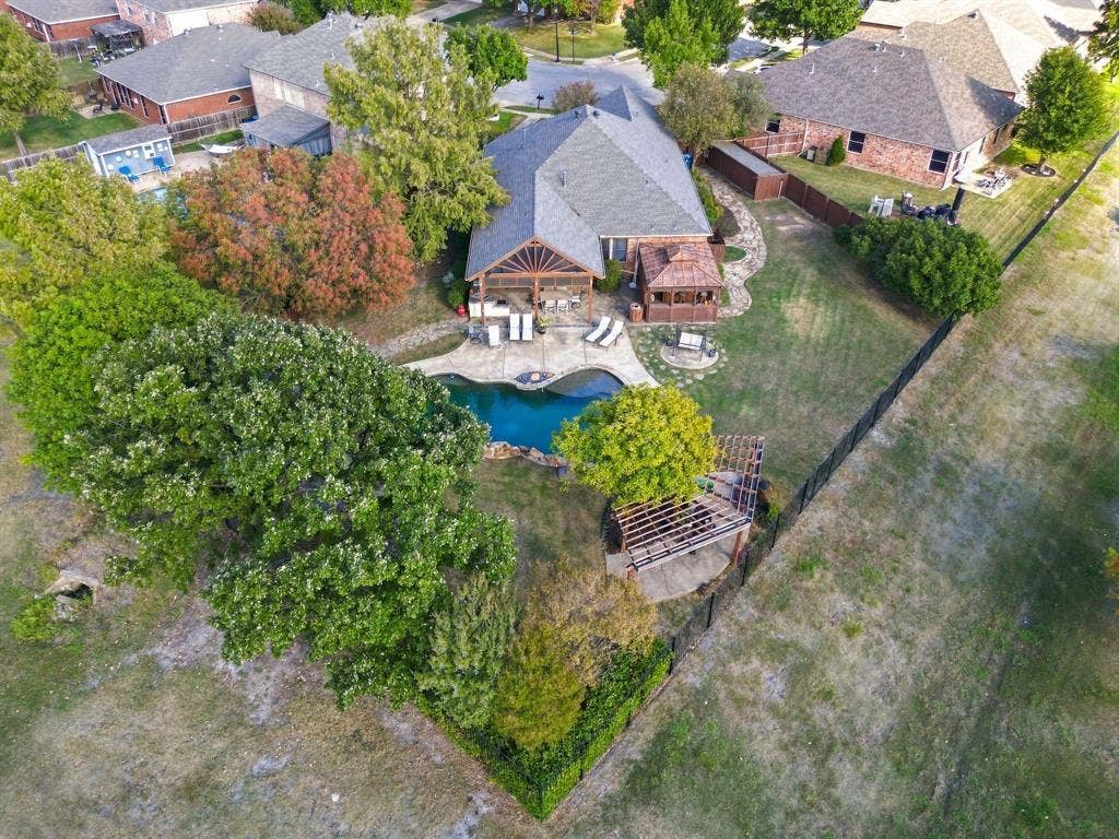 10717 Wolfcreek Lane, Rowlett, TX 75089 10717 Wolfcreek Lane, Rowlett, TX 75089