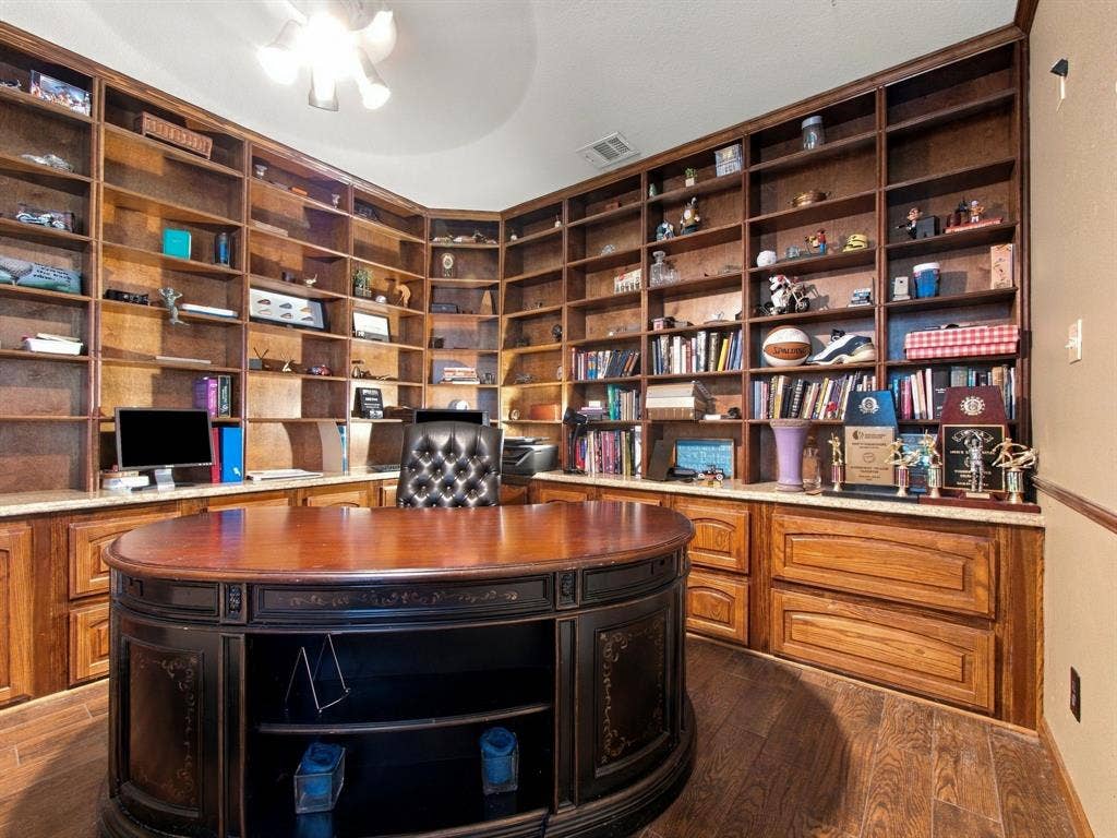 10717 Wolfcreek Lane, Rowlett, TX 75089 10717 Wolfcreek Lane, Rowlett, TX 75089