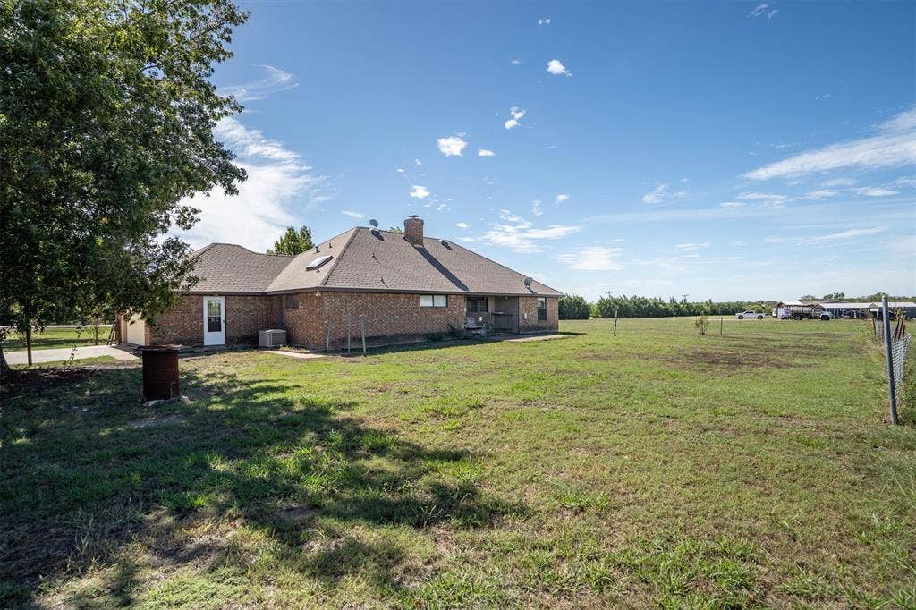 13091 County Road 580, Blue Ridge, TX 75424